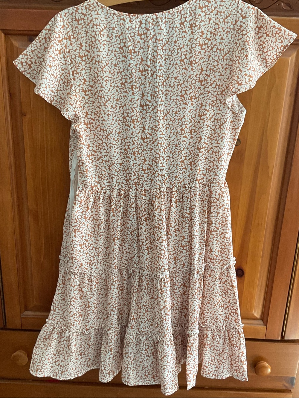 PETAL AND PUP Brown & White Floral Tiered Fully Lined Short Dress Women’s 6 NWOT - Picture 3 of 3